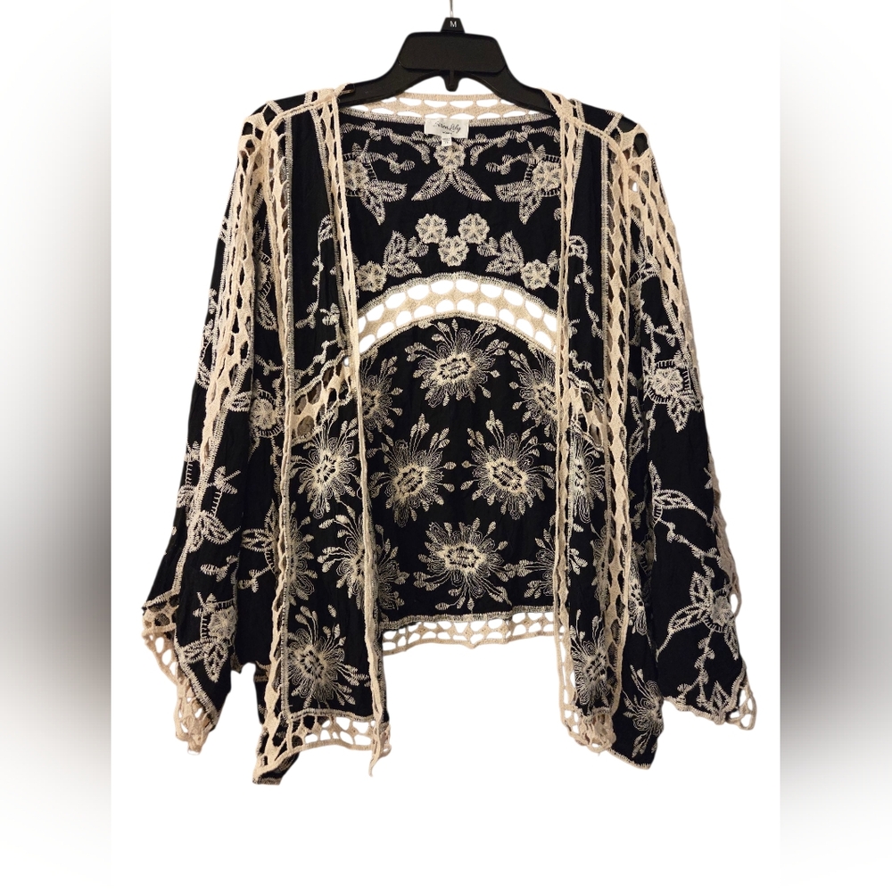 Siren Lily Black and Cream Floral Crochet Kimono